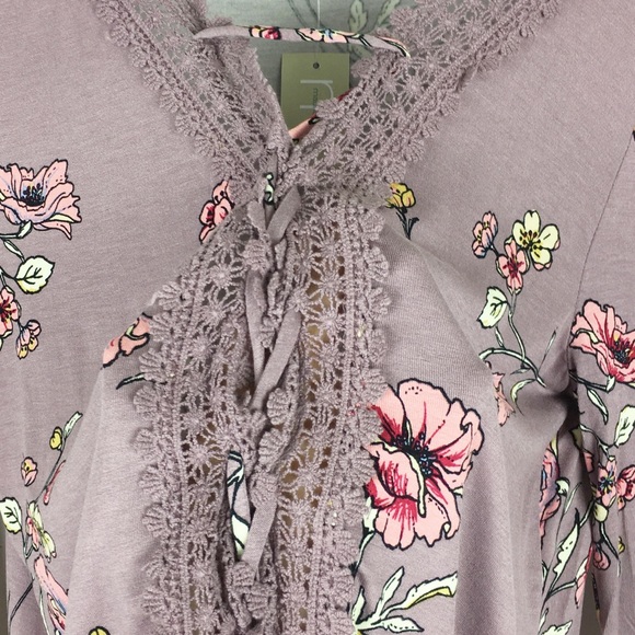 Maurices Women's Size M Purple Floral Blouse - Picture 5 of 5